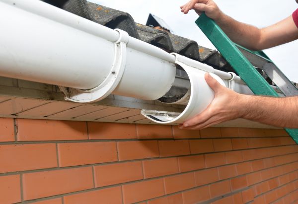 Gutter Maintenance in Davidson